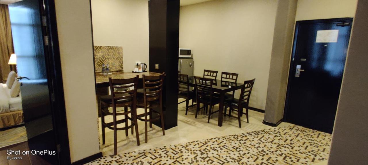 Nehal Hotel Abu Dhabi Exterior foto